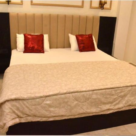 Khas Mahal Homestay Agra  Exteriör bild