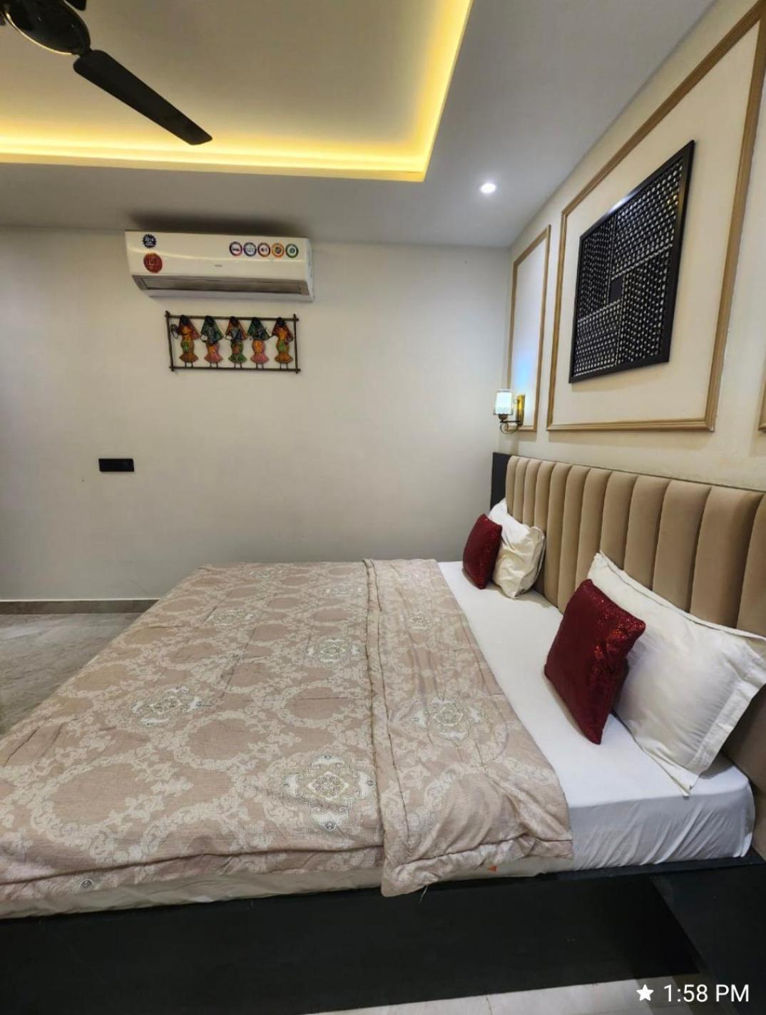 Khas Mahal Homestay Agra  Exteriör bild