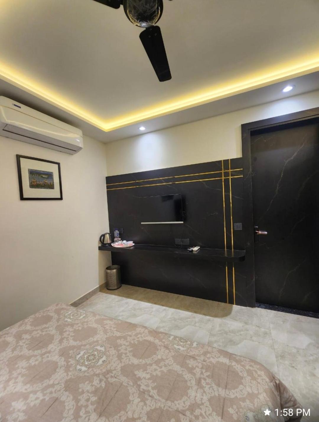 Khas Mahal Homestay Agra  Exteriör bild